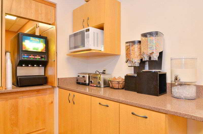 Best Western Yellowstone Crossing Laurel Стая снимка